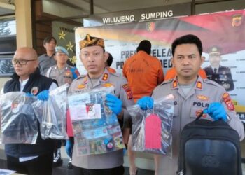 Polisi Ungkap Perampok Pengantar Rokok,  Ditembak  Arsoft Gun, Mobil Dibawa Kabur dan Dibuang di Tol Pasteur