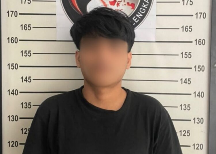 Ungkap Kasus Tembakau Sintetis di Sumberjaya, Polres Majalengka Amankan Pemuda 19 Tahun 1 Ungkap Kasus Tembakau Sintetis di Sumberjaya, Polres Majalengka Amankan Pemuda 19 Tahun