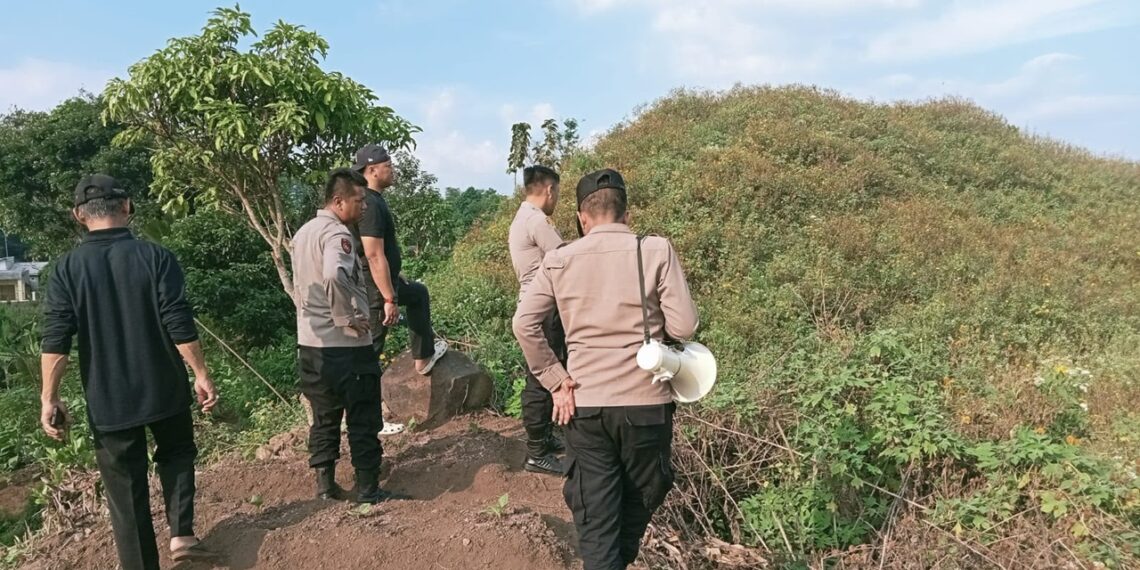 Granat Perang Revolusi Ditemukan di Garut, Tim Gegana Polda Jabar Ledakkan di Tengah Kampung