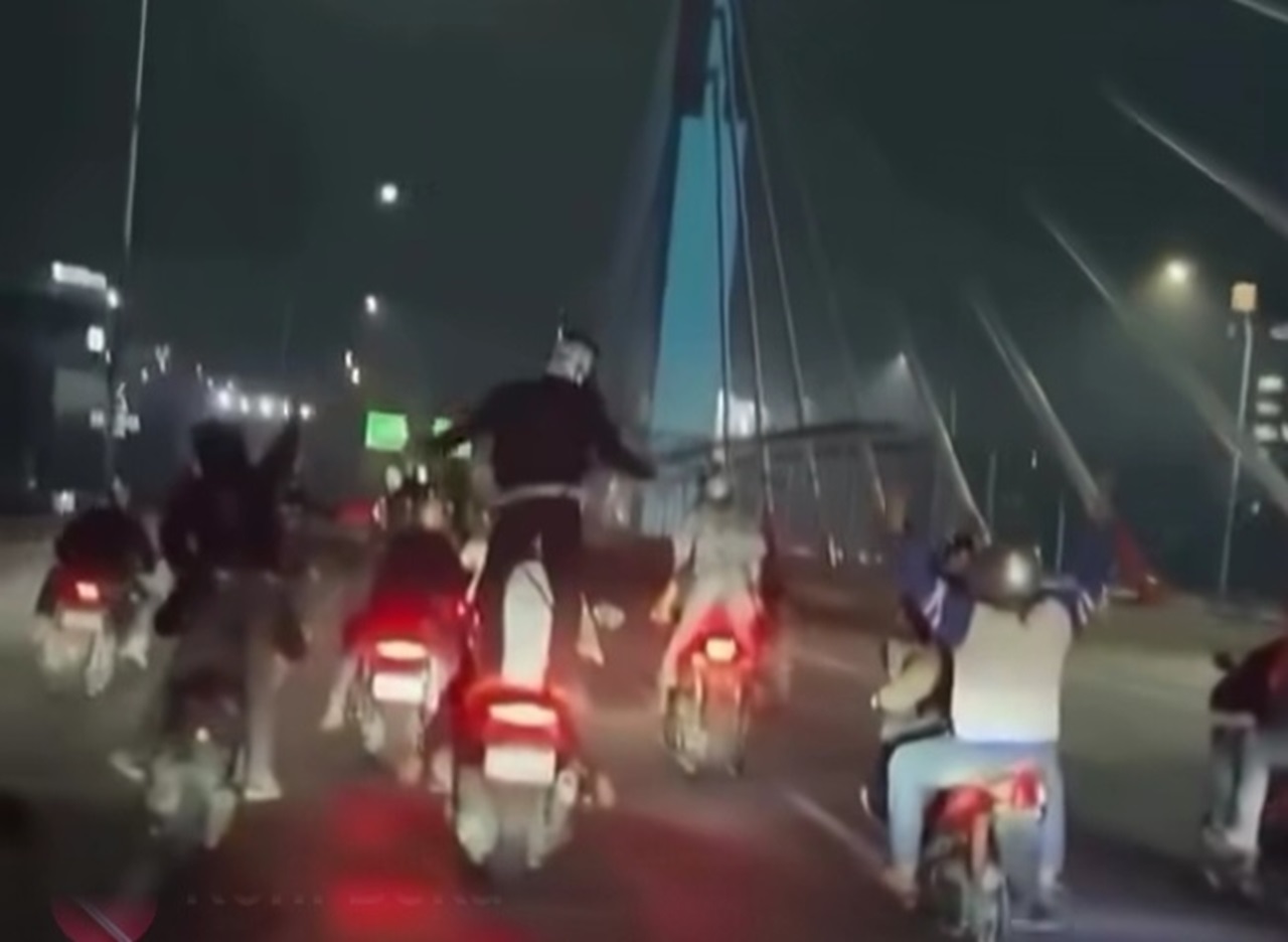 Hendak Tawuran di Jalan Terusan Suryani, Polisi Amankan 4 Remaja Berikut Senjata Tajam 2 Tim Prabu Polrestabes Bandung amankan 4 remaja yang hendak tawuran
