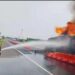 Truk Tangki Pertamina Membawa BBM 24.000 Liter Meledak dan Terbakar di  Tol Cisumdawu