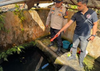 Warga Babakan Domba Digegerkan Penemuan Mayat di dalam Sumur Tua 8 Warga Babakan Domba Digegerkan Penemuan Mayat di dalam Sumur Tua