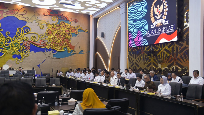 Warga Tak Boleh Lagi Jadi Kurir Data Antar Instansi 1 Warga Tak Boleh Lagi Jadi Kurir Data Antar Instansi