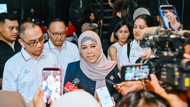 Menkomdigi: Netlix, PUBG Hingga Shopee Sudah Lapor Penilaian Mandiri PP TUNAS 1 Menkomdigi: Netlix, PUBG Hingga Shopee Sudah Lapor Penilaian Mandiri PP TUNAS